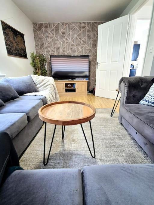 Home From Home 3 Bed,2 Bath House With Garden&Parking Near Centre&Tram Stop Sheffield Exterior foto